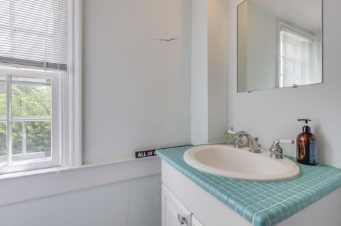 75 Main St, Chatham MA 02633-2419 exterior