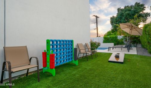 6846 13th Pl, Phoenix AZ  85014-1120 exterior