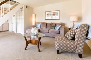 1432 Golden Gate Blvd, Cleveland OH  44124-6830 exterior