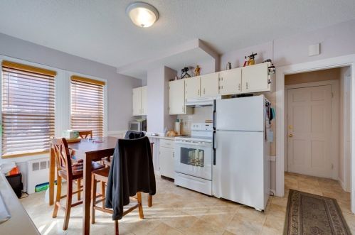 12 Highland Ter, Needham MA 02494-3014 exterior