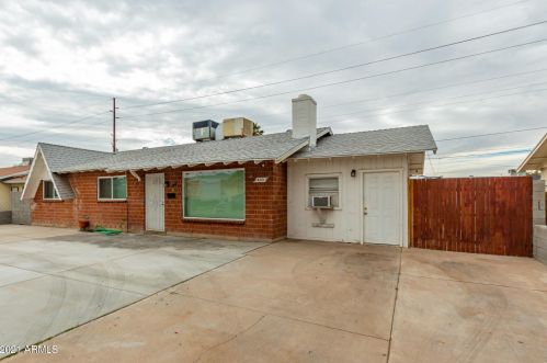 4201 Claremont St, Phoenix, AZ 85019-1421