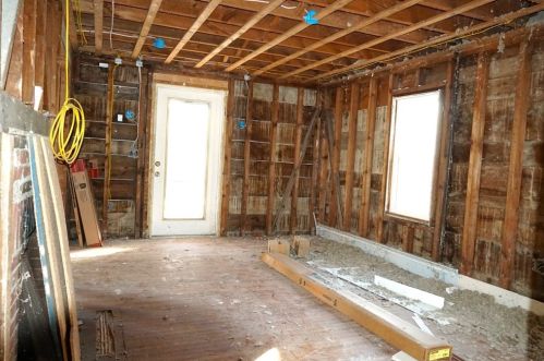 325 Ctr St, West Bridgewater MA 02379-1624 exterior