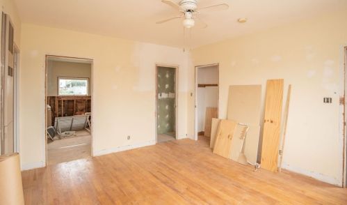 94 Langley St, Fall River MA 02720-4004 exterior