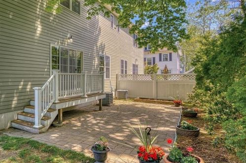 12 Maple Ter, Needham MA  02492-2309 exterior