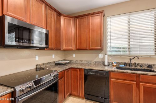 2607 Apollo Rd, Phoenix AZ 85042-5381 exterior