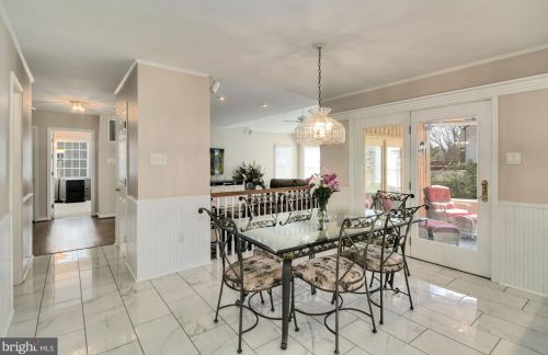 8556 Window Latch Way, Columbia MD 21045-5637 exterior