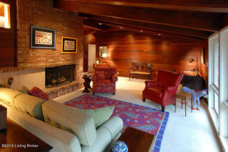 521 Ridgewood Rd, Louisville, KY 40207-1324