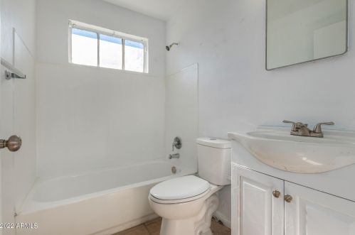 2927 Dunlap Ave, Phoenix AZ 85020-3025 exterior