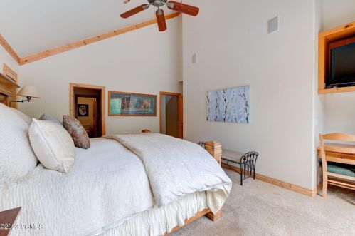 7794 Pinebrook Rd, Park City UT 84098-5348 exterior