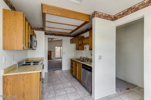 125 Campo Bello Dr, Phoenix AZ 85032-2215 exterior