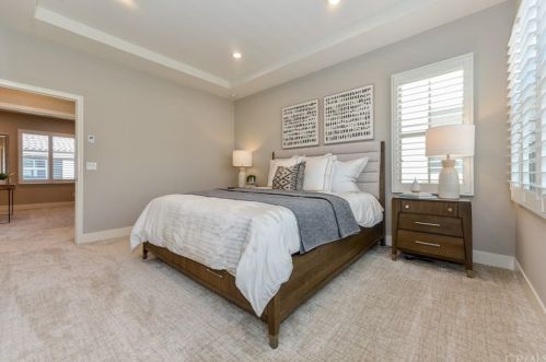 32 Larkfield, Irvine CA 92620-2140 exterior