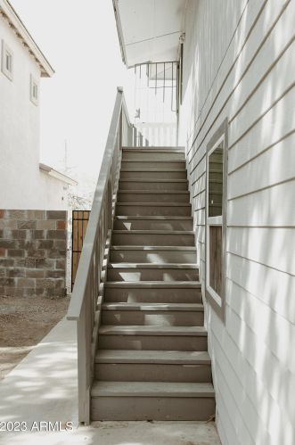 2221 27th St, Phoenix AZ  85008-2771 exterior