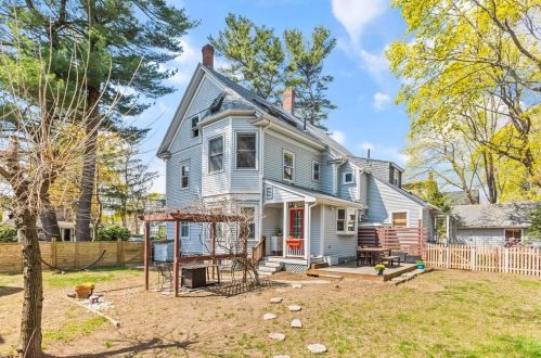 16 Davis Ave, Arlington MA  02474-1202 exterior