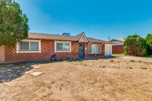 4201 Citrus Way, Phoenix AZ  85019-1413 exterior