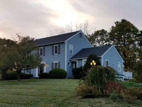 16 Aaron Dr, Topsfield, MA 01983-1100