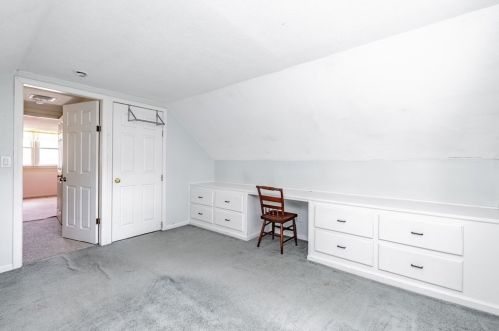 163 Florida Dr, Agawam MA 01001-3516 exterior