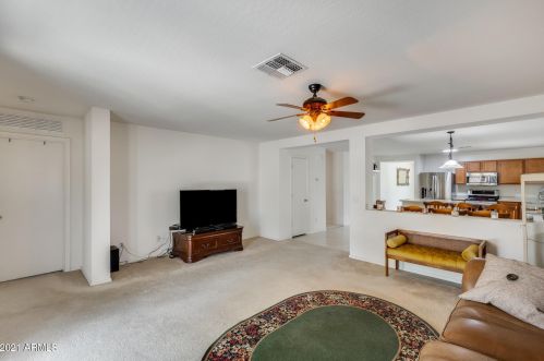 3127 Alta Vista Rd, Phoenix AZ 85041-5211 exterior