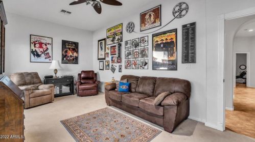 3017 Eagle Claw Dr, Phoenix AZ 85086-2113 exterior