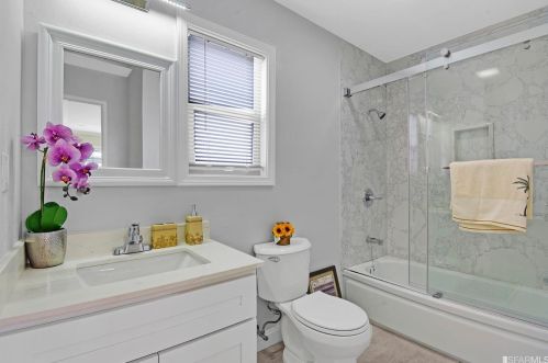 1552 Rake Ct, San Leandro CA  94578-1852 exterior