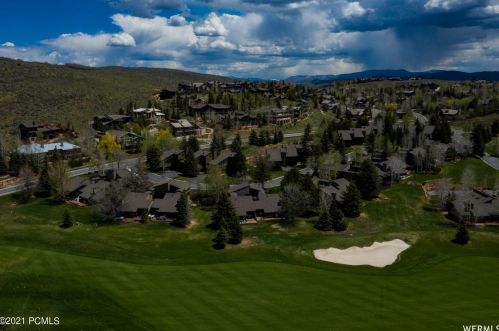 2539 Fairway Vlg Dr, Park City UT 84060-7023 exterior