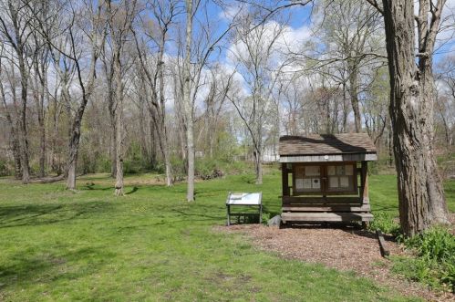 61 Wall St, East Bridgewater MA 02324-1552 exterior