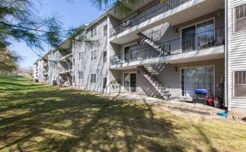 125 Lafond Ln, Dracut, MA 01826-6428