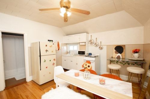 56 Foster St, New Bedford MA 02740-6677 exterior