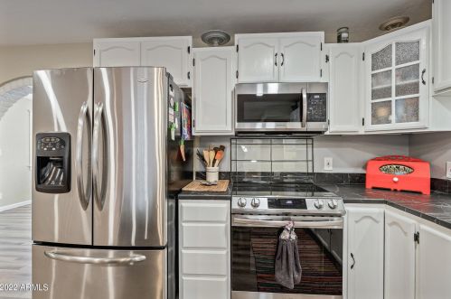 16801 43rd St, Phoenix AZ 85032-3319 exterior