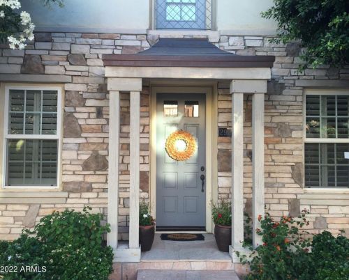 2922 48th Pl, Phoenix, AZ 85018-7872