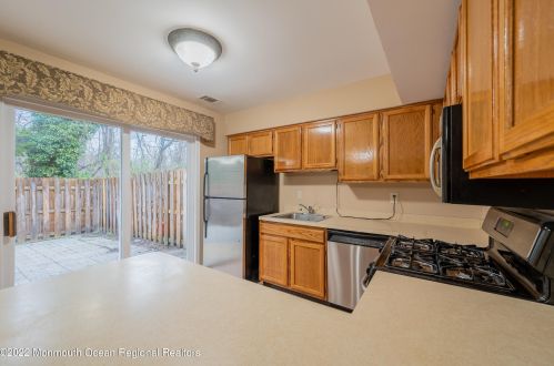 17 Heritage Ter, Jackson Twp NJ 08527-2238 exterior