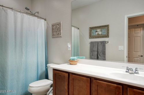 33044 26th Ln, Phoenix AZ  85085-8915 exterior