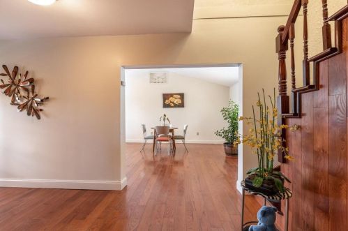 140 Norfolk St, Worcester MA 01604-2910 exterior