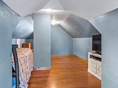 27 Anawan St, Taunton MA 02780-2952 exterior