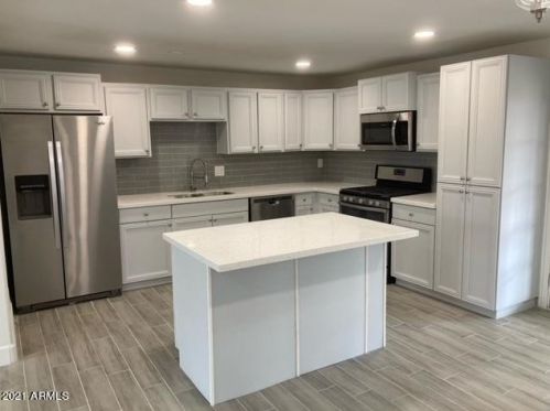 7148 Devonshire Ave, Phoenix AZ 85033-8236 exterior