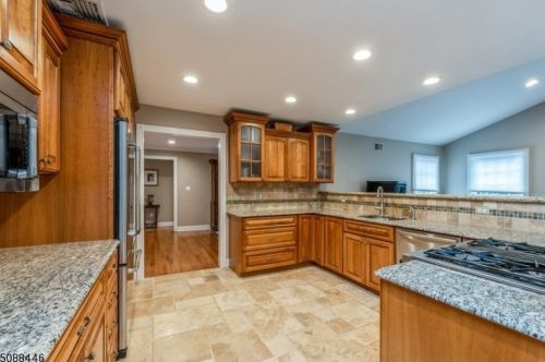 112 High St, Dover, NJ 07869-2211