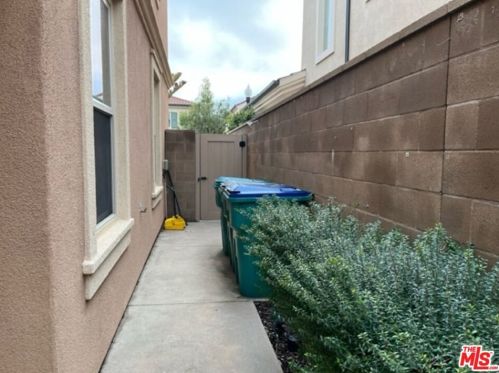 59 Parkdale, Irvine CA  92620-7308 exterior