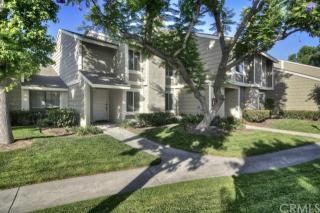 4 Locust, Irvine CA  92604-3136 exterior