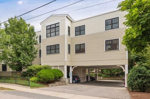 264 Massachusetts Ave, Arlington MA  02474-8442 exterior