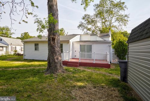 1875 Asbury Ave, West Deptford NJ  08096-4311 exterior