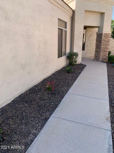 2120 Beautiful Ln, Phoenix, AZ 85042-6931