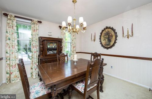 27 Rygate Ave, West Deptford NJ 08096-4218 exterior