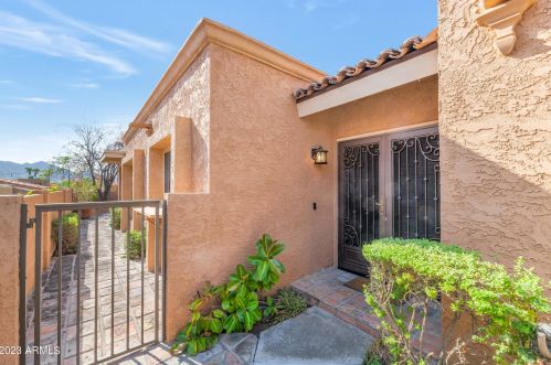 10629 7th Pl, Phoenix, AZ 85020-5819