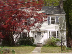 16 Willow St, Newton, MA 02459-1932