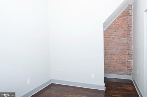 1815 20 St, Philadelphia PA 19145-2048 exterior