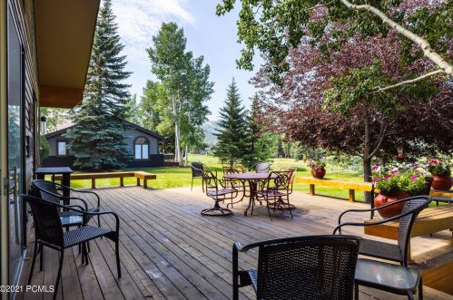 2457 Fairway Vlg Dr, Park City UT 84060-7023 exterior