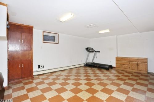 11 Van Rensselear St, Belleville NJ 07109-2911 exterior