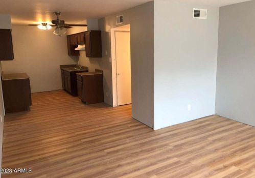 2020 Cactus Rd, Phoenix AZ  85029-5512 exterior