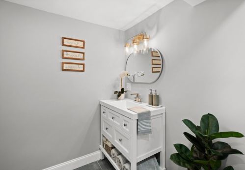 85 Lambert Ave, Weymouth MA  02189-2636 exterior