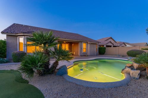 2607 Apollo Rd, Phoenix AZ 85042-5381 exterior