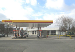 979 Watertown St, Newton, MA 02465-2130